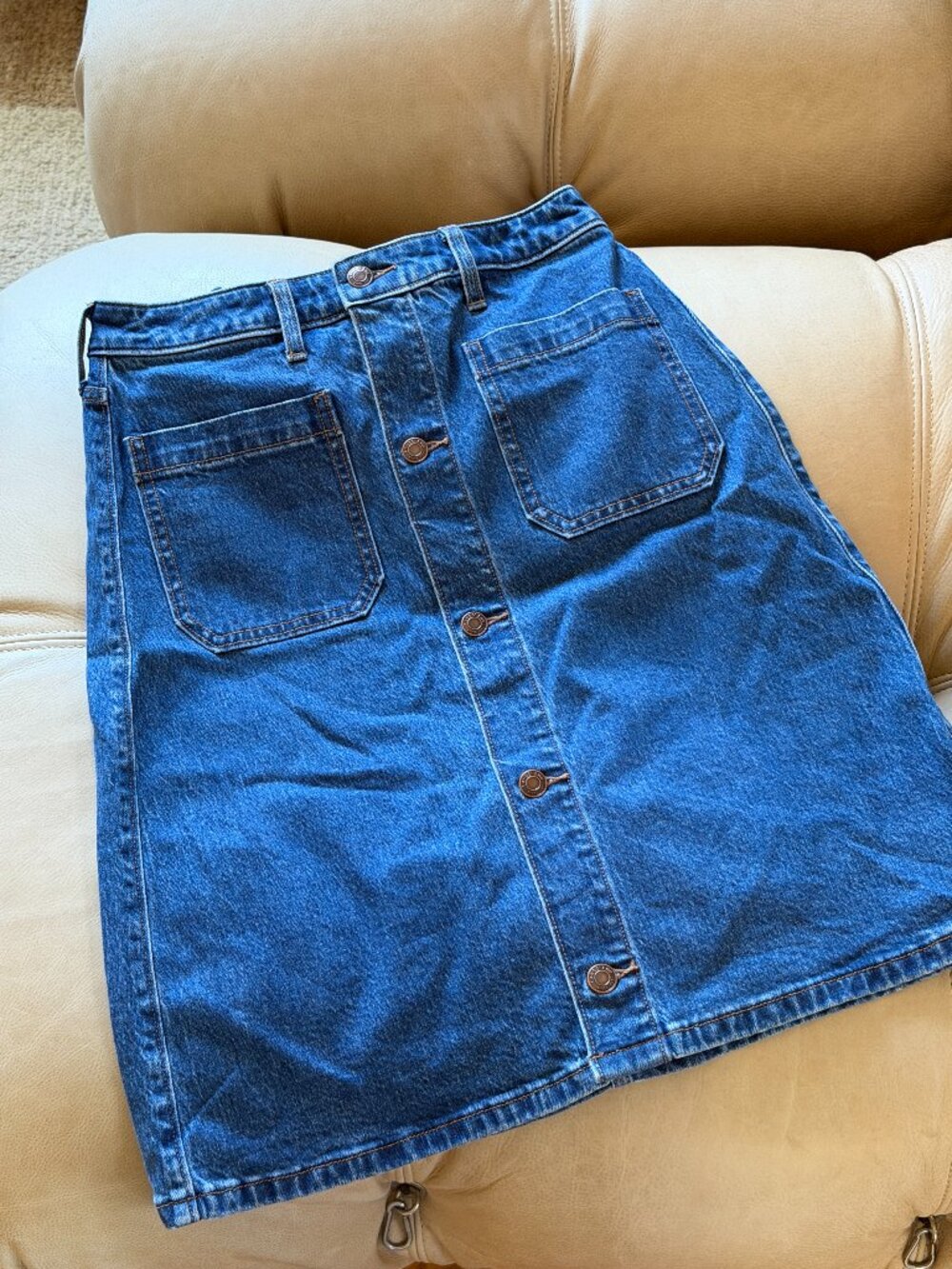 Lands End | Women's Soft Denim Mid Rise Button Through Above the Knee Skirt - Picture 2 of 3